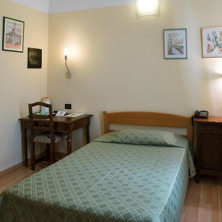 Hotel Il Convento Trino Esterno foto
